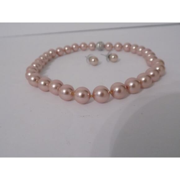 Pink pearl necklace choker and earrings rhinestone clasp - Picture 2 of 7